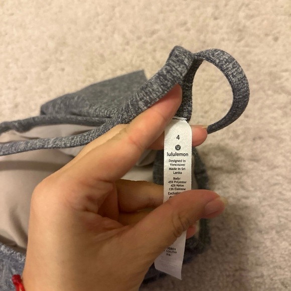 Lululemon yoga tank - Picture 3 of 3
